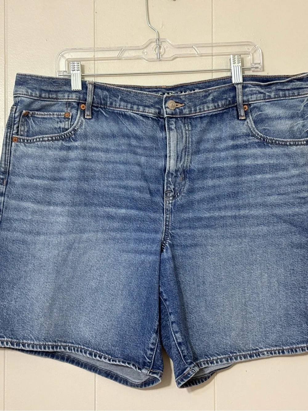 American Eagle Perfect Bermuda Shorts Women’s 16 Strigid Stretch Denim 8” Blue